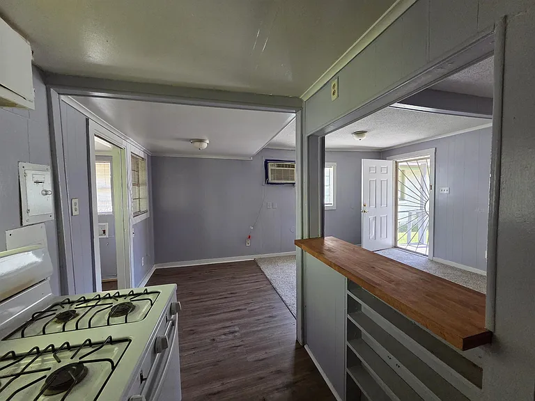 1320 Faxon Ave #2 — Photo 5