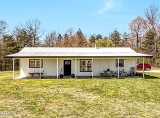 176 Old Collins Tpke, Deer Lodge, TN 37726