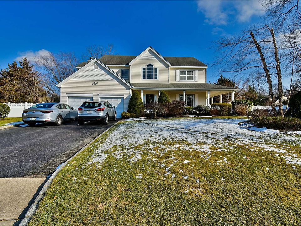 11 Mark Twain Lane, East Setauket, NY 11733 Zillow