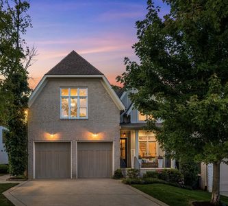 2260 Castleman Dr, Nashville, TN, 37215