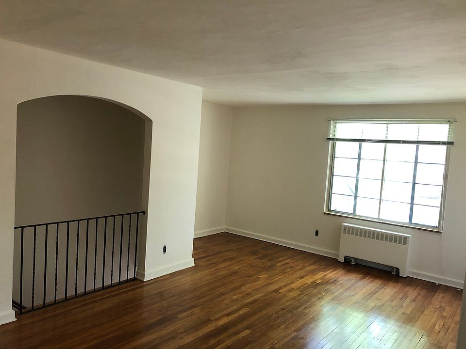 1st image of 520-530 Castleton Ave