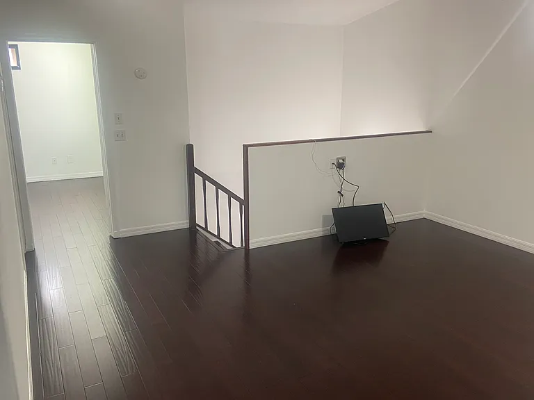 7022 Edgemere Ter — Photo 44