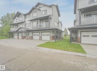 11 Clover Bar Ln #7, Strathcona County, AB T8H0C4