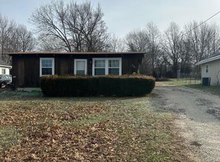 220 N Olive St, Marshfield, MO 65706