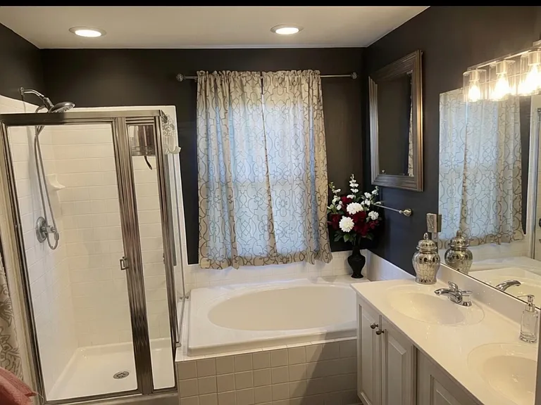 511 Green Hill Rd — Photo 7
