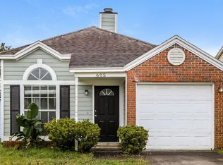 605 Staffordshire Dr E, Jacksonville, FL 32225