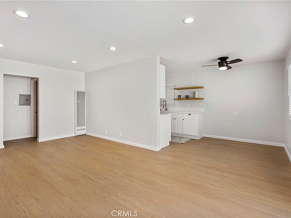 2nd image of 1107 E 3rd St APT 8