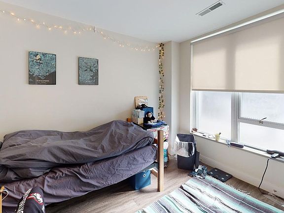 4th image of 1065 Tremont St #103
