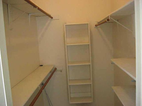 4th image of 114 E 31st St APT 116