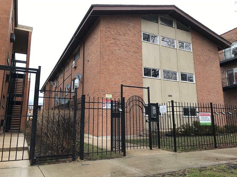 1st image of 1626 W Estes Ave Rear 1F