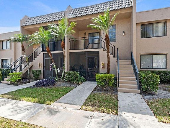 3rd image of 390 Racquet Club Rd APT 202