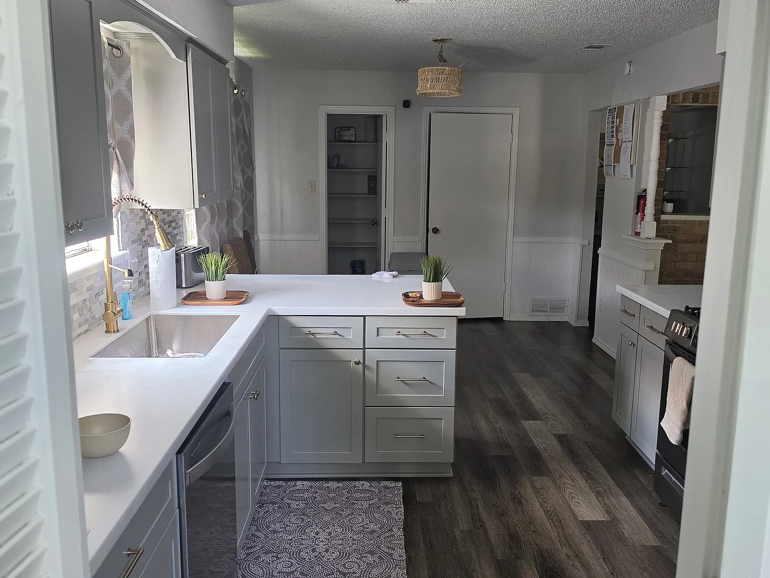 4 bed, 1910 sqft, $825 — Photo 3
