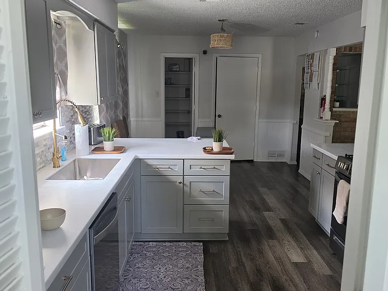 310 Biscay Dr — Photo 3
