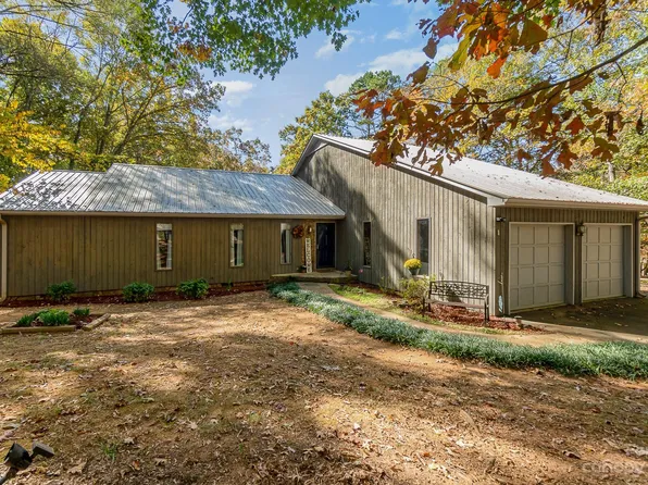 31 Robinwood Dr, Midland, NC 28107