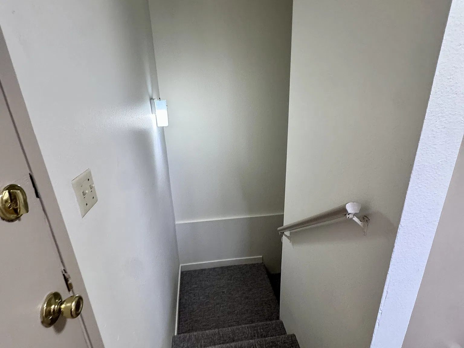 545 NE Kamiaken St — Photo 1