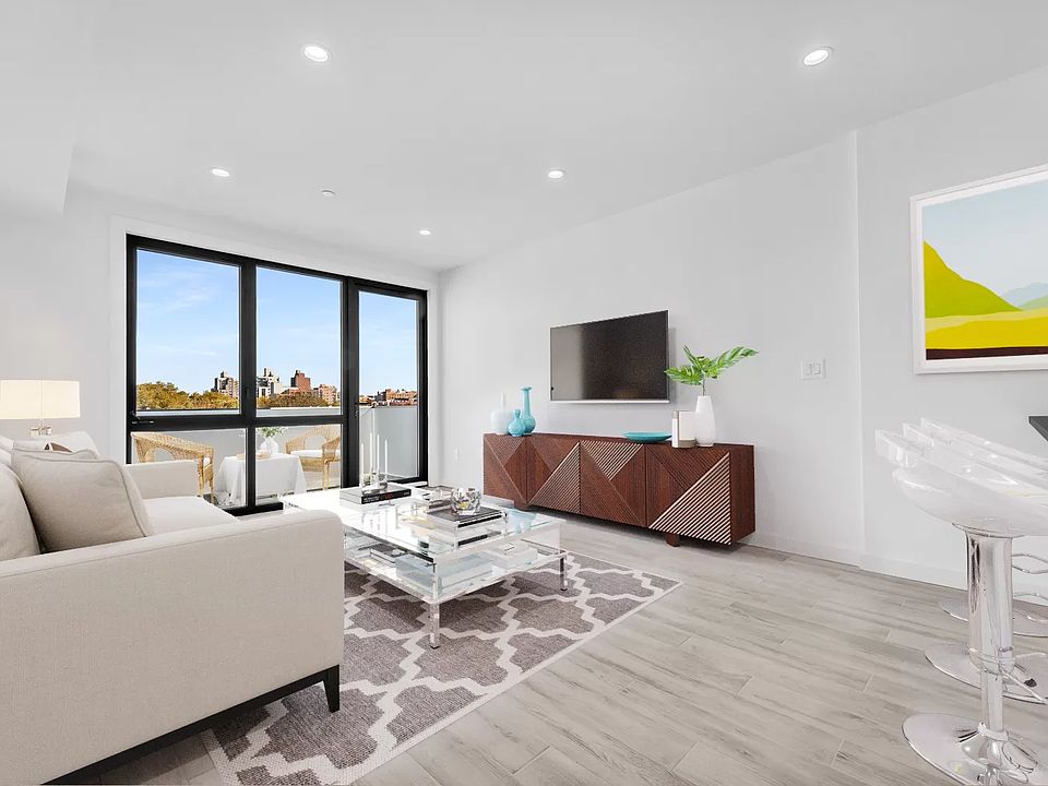 1st image of 14-11 31st Ave #5B