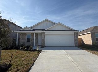 9311 Speckled Trout Dr, Baytown, TX 77521