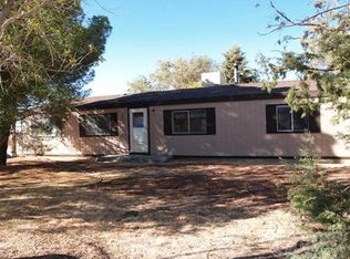 7878 Goss Rd, Phelan, CA 92371