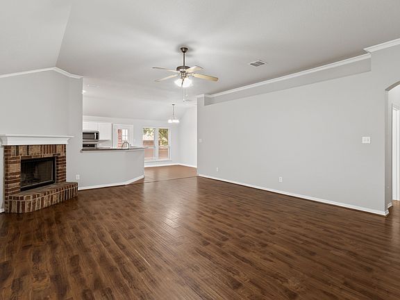 3rd image of 2213 Whitney Dr