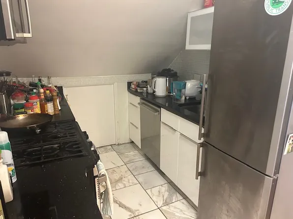 1695 Cambridge St #B, Cambridge, MA 02138