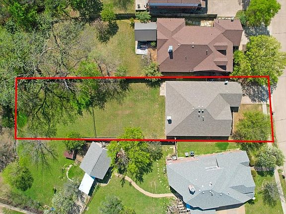 3rd image of 608 Lake Village Dr