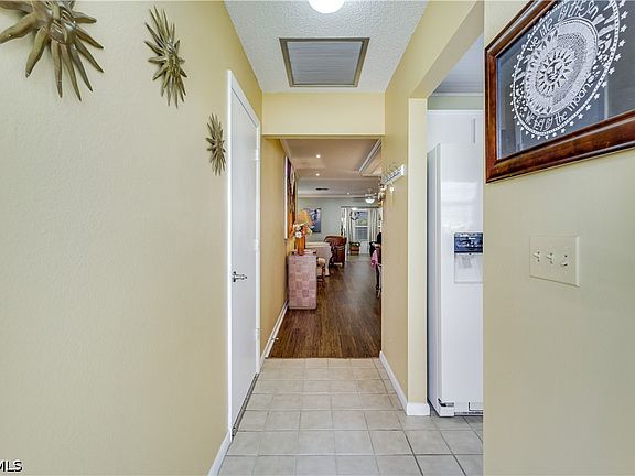 3rd image of 7079 Cedarhurst Dr