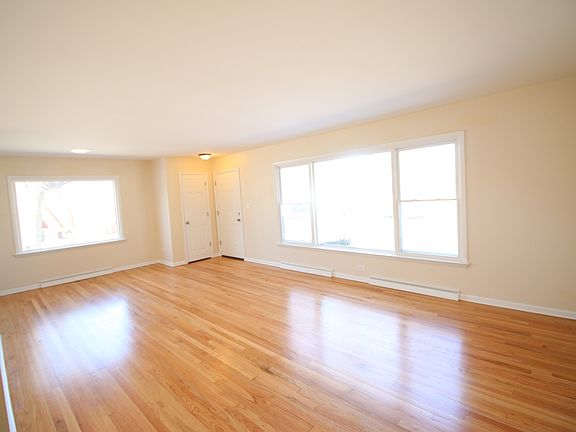 2nd image of 16648 Holland Ave