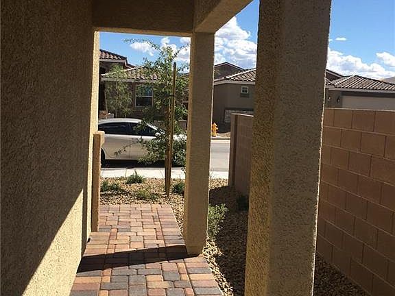 2nd image of 1126 Aubrey Springs Ave #0