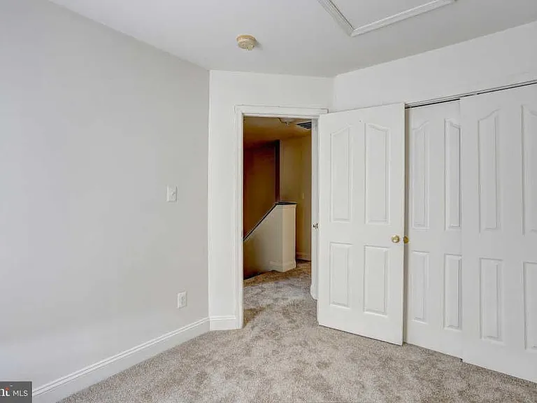 517 Callander Way — Photo 21