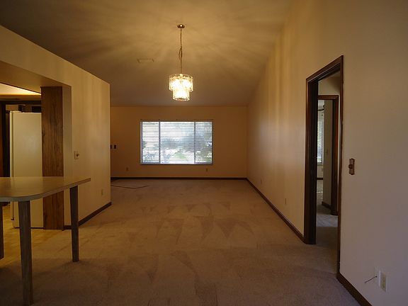 2nd image of 4855 Parkway Blvd