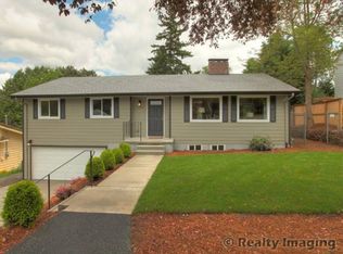 9040 SW 36th Ave, Portland, OR 97219