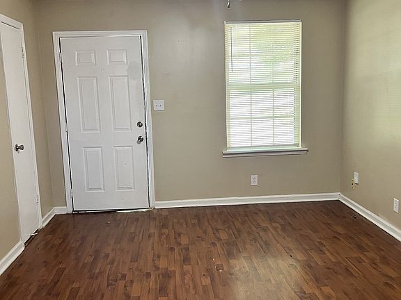 4th image of 632R Bradley Blvd #R