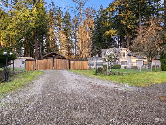 2nd image of 11725 Aqueduct Dr E