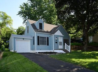 6010 Evans St, Omaha, NE 68104