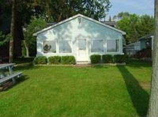 8772 Rushside Dr, Pinckney, MI