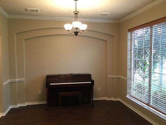 Formal dining