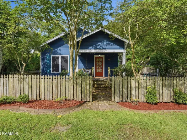 914 S Main St, Breaux Bridge, LA 70517