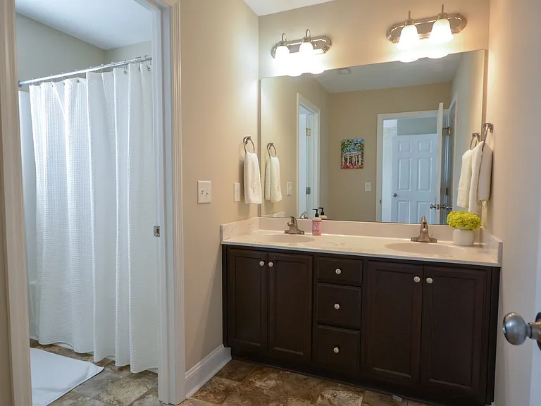 520 Everett Glades — Photo 17