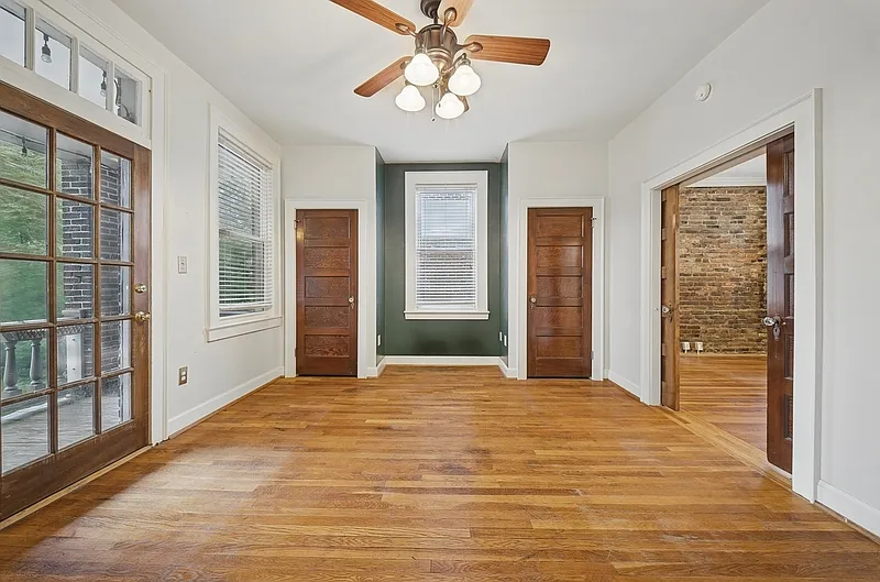 2 bed, 1.0 bath, 861 sqft, $2,150 — Photo 4