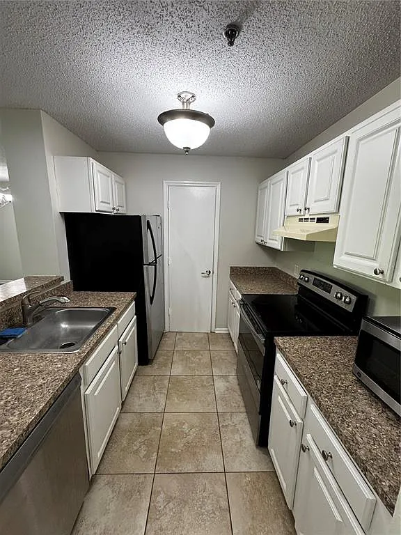 2 bed, 2.0 bath, 1182 sqft, $1,650 — Photo 2