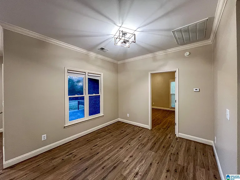 1117 Monaghan Dr — Photo 9
