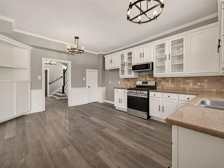 2120 Fulton St — Photo 11
