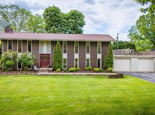 206 Windmere Pl, Kingsport, TN 37664