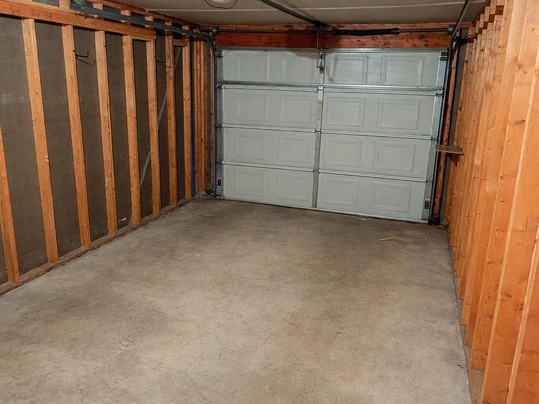 625 Amy Dr #12 — Photo 3