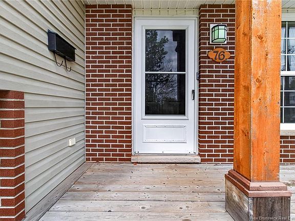 3rd image of 76 Cap Pele Ct