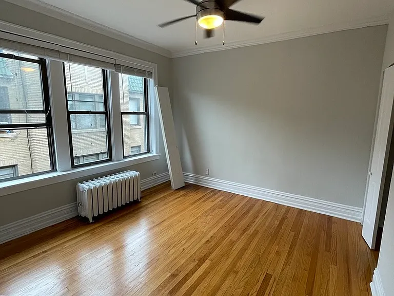635 W Roscoe St #N3 — Photo 8