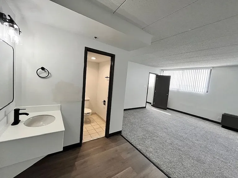 The McCoy at 8035 Apartments - Clive — Photo 62