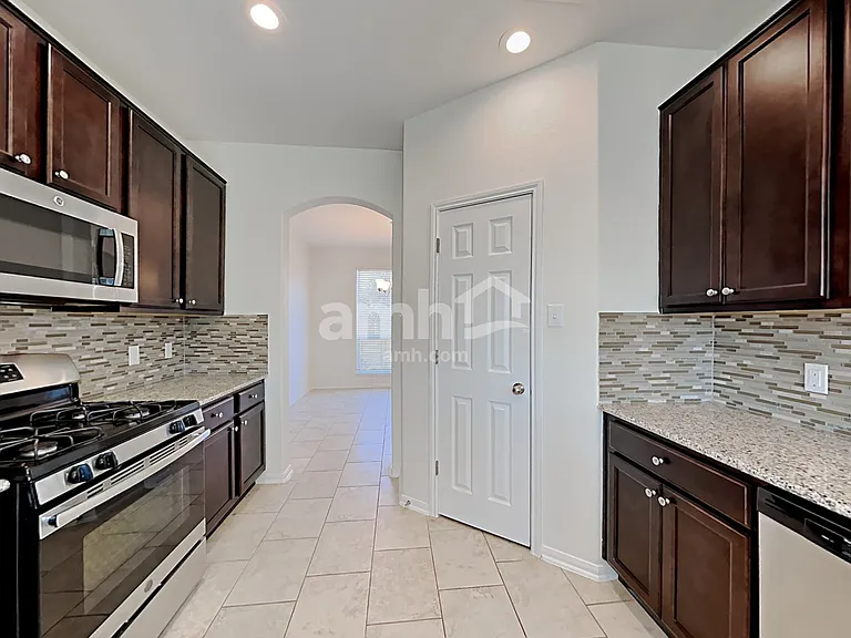 16706 E Whimbrel Cir — Photo 3