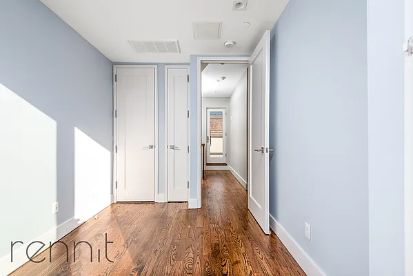 Rented by Rennit Inc. | media 18