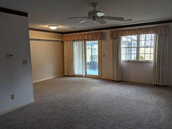5th image of 928 Avalon Dr